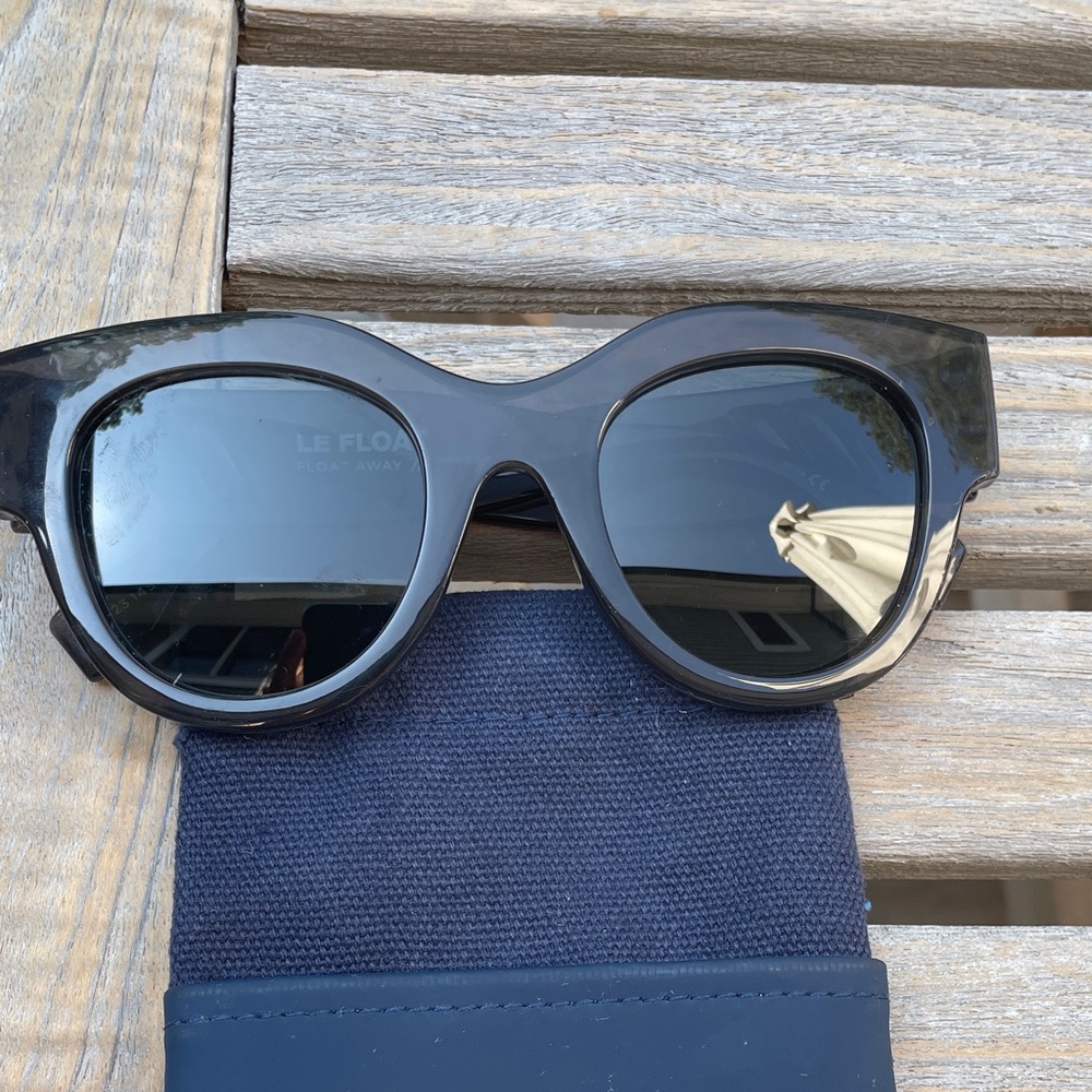 Le Specs Glossy Black Women's Sunglasses